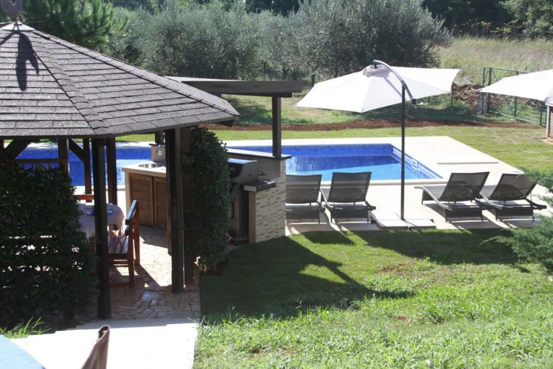Premantura Olive Garden Villa Exterior foto