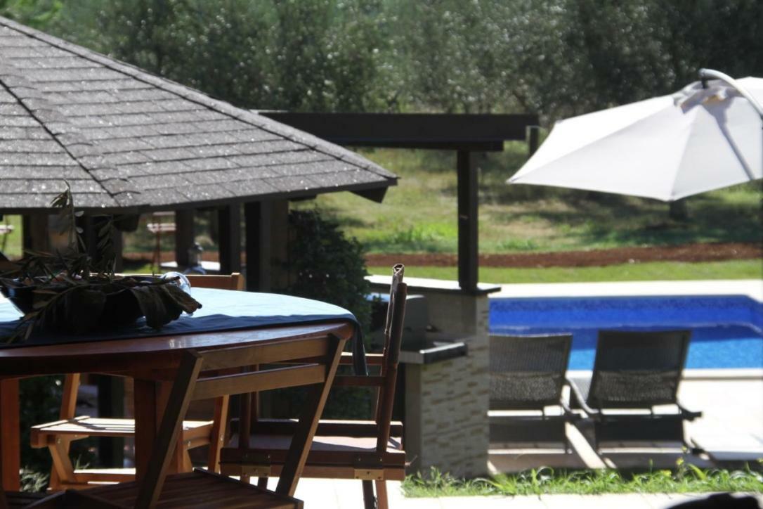 Premantura Olive Garden Villa Exterior foto